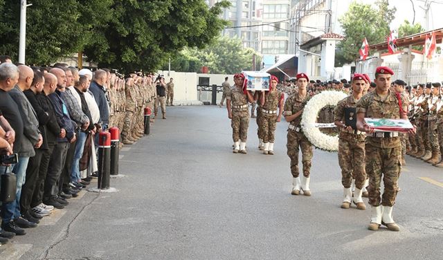 بالصور: تشييع الشهيد الرائد محمد فرحات